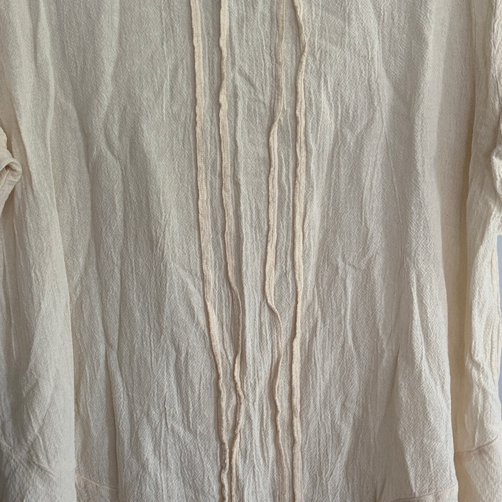 Oh My Gauze! Cream V-Neck Textured Tunic Top size 1 - Picture 11 of 13